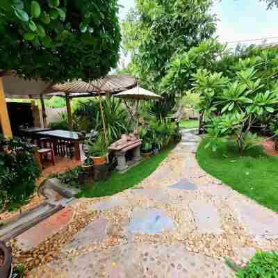 บ้านสราญรมย์ อัมพวา Hotel Exterior