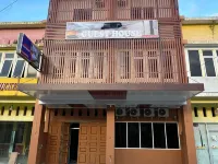 RedDoorz @ Pematangsiantar 3 Hotel dekat Toko Tambunan Jaya Ban