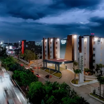 InHouse León Hotels near La casa del toro