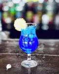 Coconut Pointe Villa & Beach Resort - bar