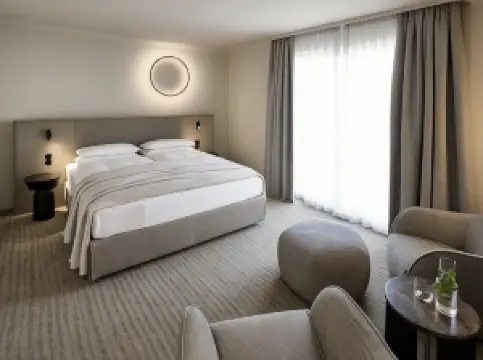 ADELANTE Boutique Hotel