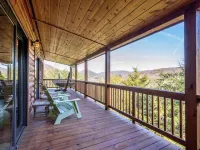 Entire Cabin in Lost River w/ fire pit + pet friendly! Hotels in Hardy County