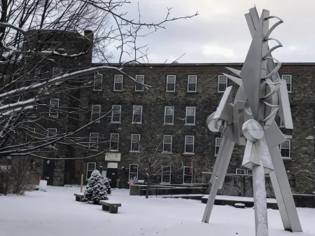 The Inn at Stone Mill Отели в г. Солсбери