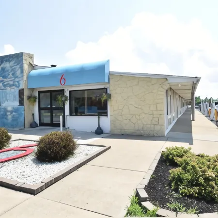 Motel 6 Hamburg, NY