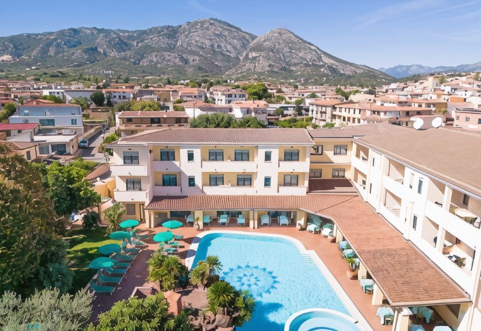 hotel overview picture