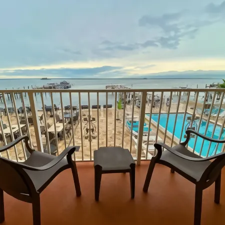 Beso Del Sol Resort
