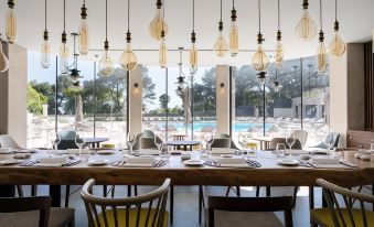 Four Points by Sheraton Sesimbra