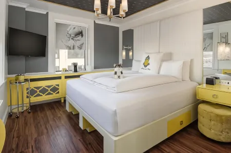Staypineapple, A Delightful Hotel, South End