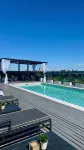 Broadway Hotel & Suites - Pools