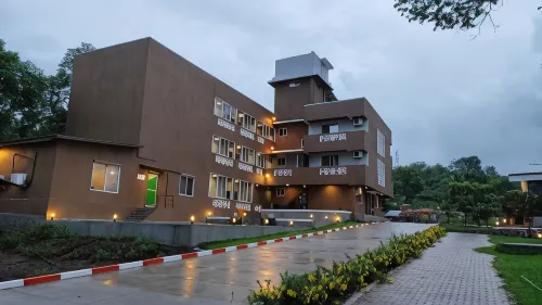 HillRock Resort & Villas, Karjat