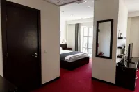 Chagala Aktau Hotel - Parkplatz