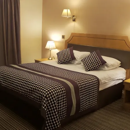 Parkside International Hotel