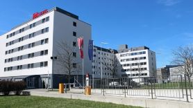 Ibis Zurich Messe Airport