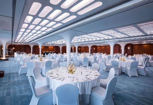 퀸 엘리자베스 2호의 유니크한 외관