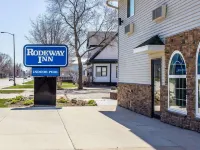 Rodeway Inn & Suites Near Okoboji Lake Hotels in Milford