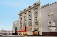 Ramada by Wyndham Oakland Downtown City Center Các khách sạn gần Oakland Convention Center