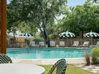 Meyer Hotel - Pools