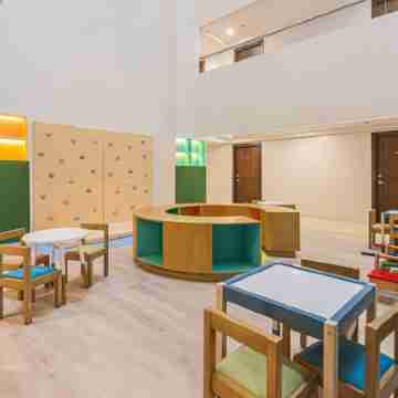 Elegant One-Bedroom Haven with Multiple Views at Cebu IT Park Others