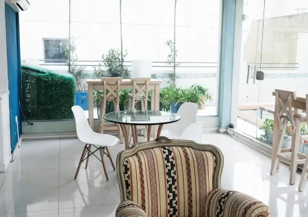 RentUp Suites - San Telmo, Moreno 820 Отели рядом с достопримечательностью «Манзана де лас Лусес»