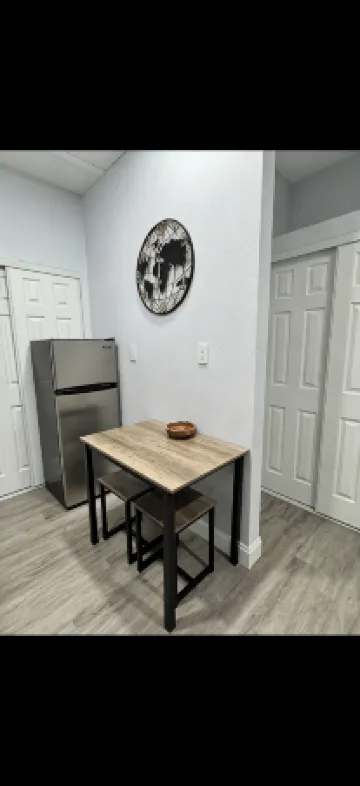 Cozy studio in charming Riverview