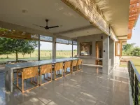Tree Tops Yala Hotels in Hambantota