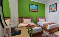 The Cabin Hotel Ngupasan