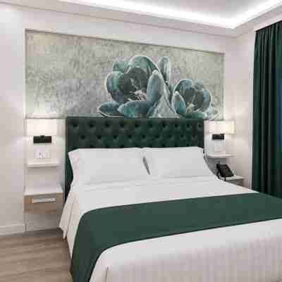 Petit Hotel Rooms