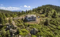 Majestic Mountaintop Retreat! Luxury in a serene setting All seasons family fun - Boutique
