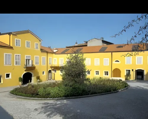 Grand Hotel Entourage - Palazzo Strassoldo Hotels in Gorizia