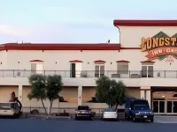 Longstreet Inn & Casino Hotele w: Nye County