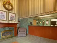 River Hill Inn & Suites