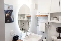 A Topnotch Stowe Experience - Stowe Condo with Free Resort Pool & Hot Tub - balkon