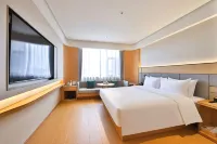 JI Hotel (Meihekou Northeast Nightless City Zhibei Village) - parking