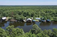 Summertime! Hot Tub!! Fire Pit! Getaway at This Epic Waterfront Home!! - 4-Star