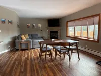 Elevated Escape With Hot Tub - Wifi