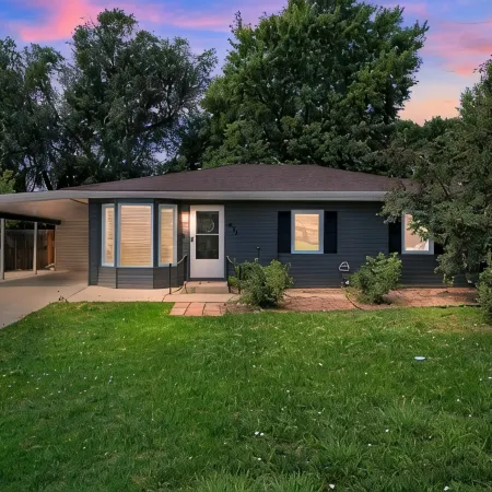 Peaceful Retreat with Hot Tub Kid and Dog Friendly
