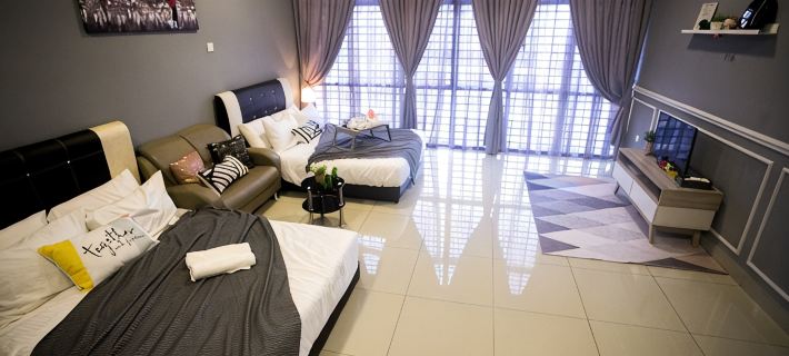 Palazio Residence By The One - Mount Austin Отели в г. Тебрау