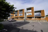 Sumner Bay Motel Hotels near Sumner