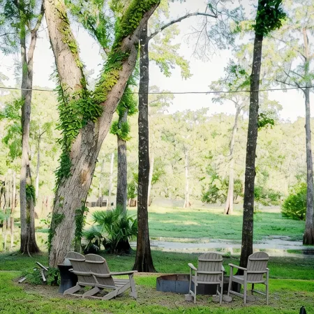 Beautiful 3-bedroom River House in Old Town FL with AC and Wi-Fi, Enjoy! Отели в г. Дикси