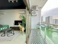 LakeView Suite @ Palazio Austin | Studio - Pools