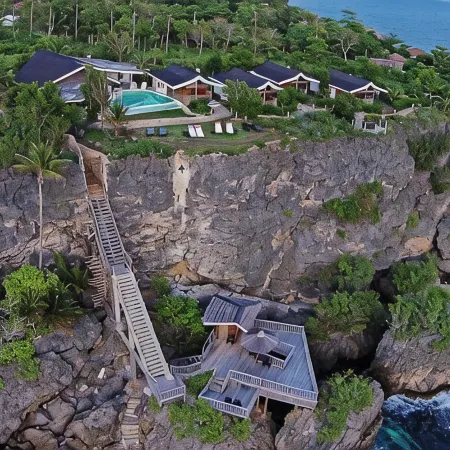 Kawayan Holiday Resort