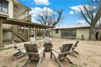 Huge Luxury Home with Hot Tub and Sauna - 2 mi to Dwntn - Luxury