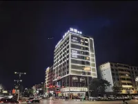 Muxi Foot Road · Hotel (Ping An Bus Station) Hotels in Qujing