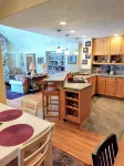 Beautiful 2-bedroom townhome with Patio, WiFi, AC