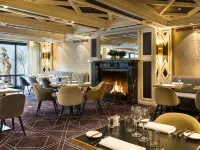 Hotel Barsey by Warwick Hotels near Chatelain
