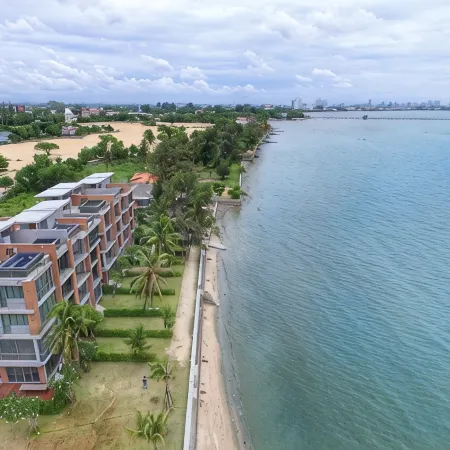 Sandbox Beachfront Villa 1 (3BR-Max14 guests)