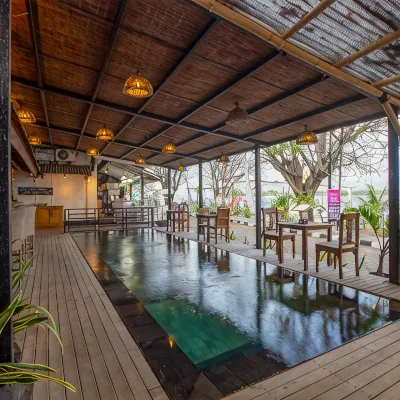 Scallywags Beach Club Hotels near Gili Air Island