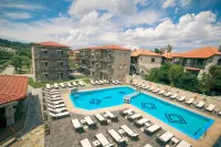 Royal Hotel and Suites - Beach