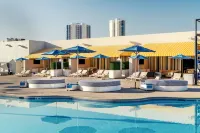 The STRAT Hotel, Casino & Tower