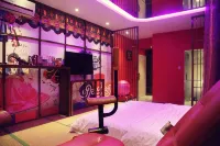 Yunwu Theme Apartment (Xinxiang Huazhong Branch) - balcon